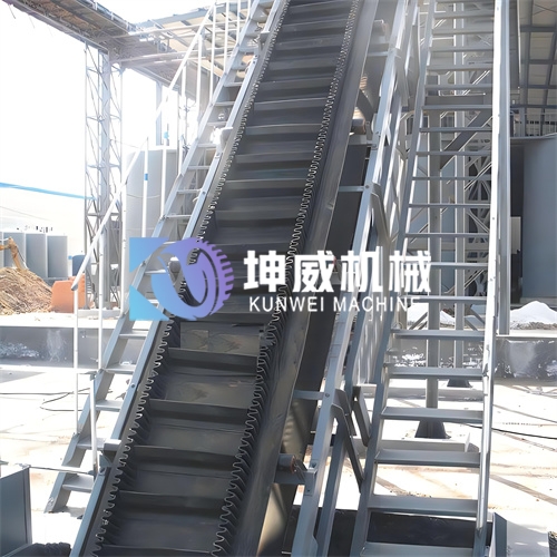  Field case of Nanjing high inclination belt conveyor